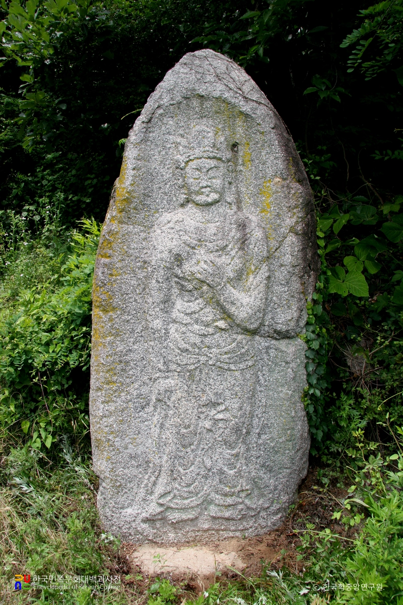 문경 봉정리 약사여래좌상 및 관세음보살입상 / 관세음보살입상