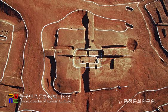 서산 부장리 고분군 유구