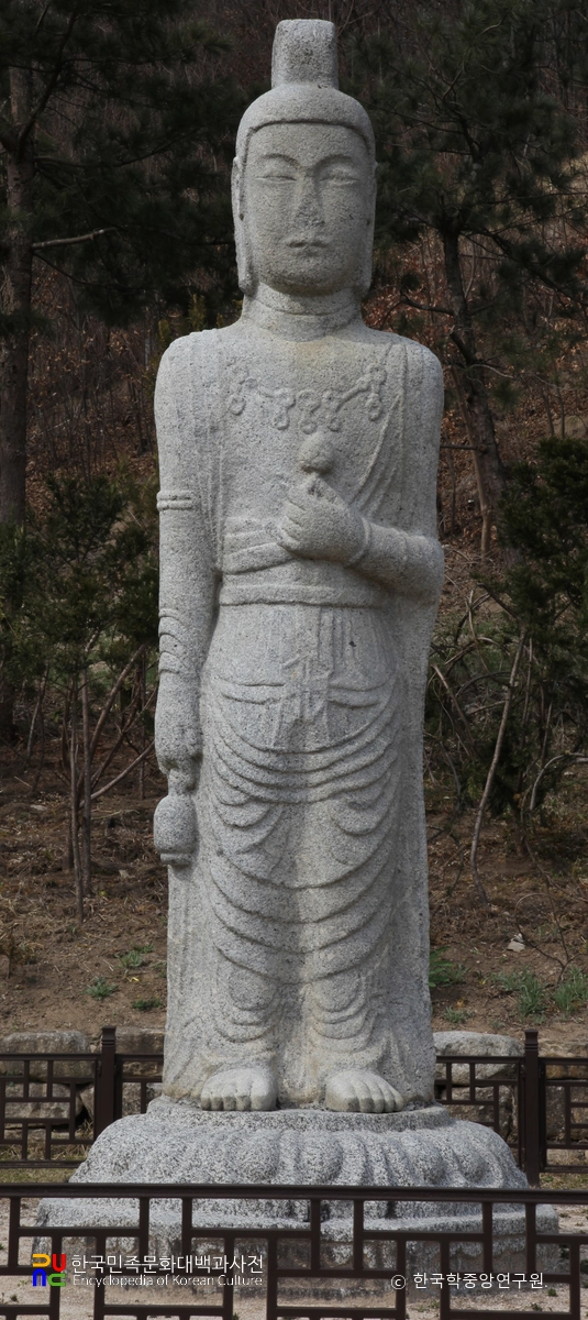 거창 상림리 석조 보살 입상