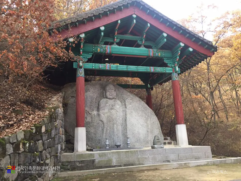 음성 미타사 마애여래입상