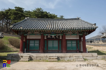 안성 죽산향교 대성전 정면