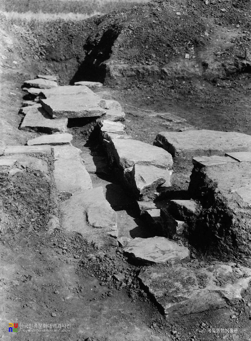 평안남도 대동군 낙랑토성 건물지 유구