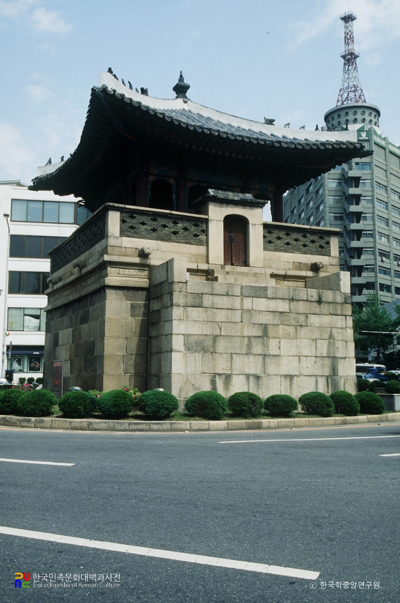 서울 경복궁 중 동십자각 후측면