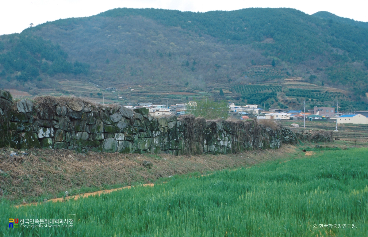 거제 사등성 성벽