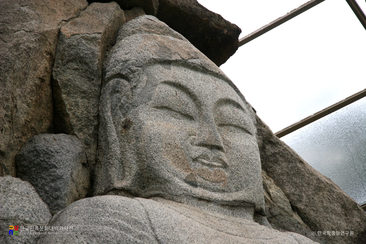 구미 황상동 마애여래입상