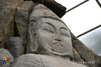구미 황상동 마애여래입상