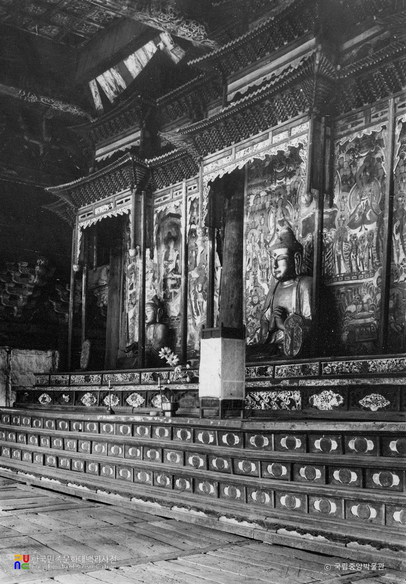 순천 안국사 대웅보전 내부