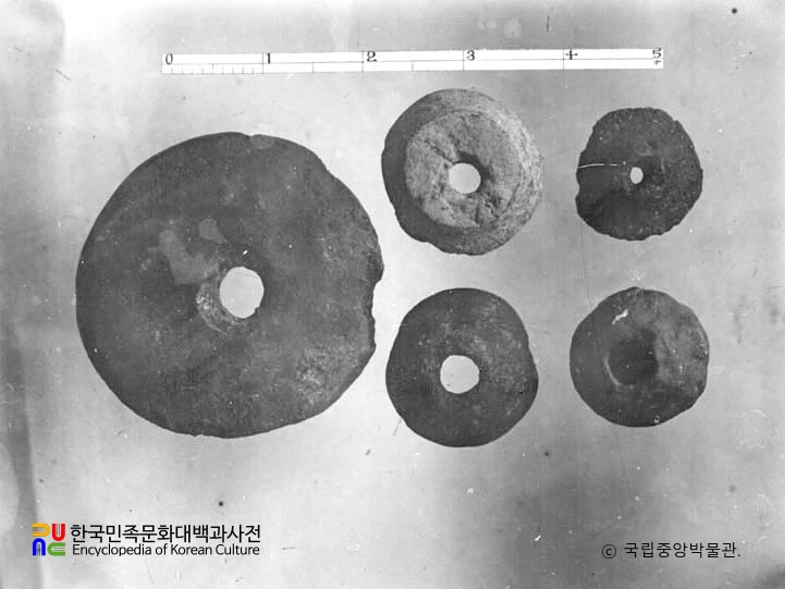 함북 회령 출토 가락바퀴