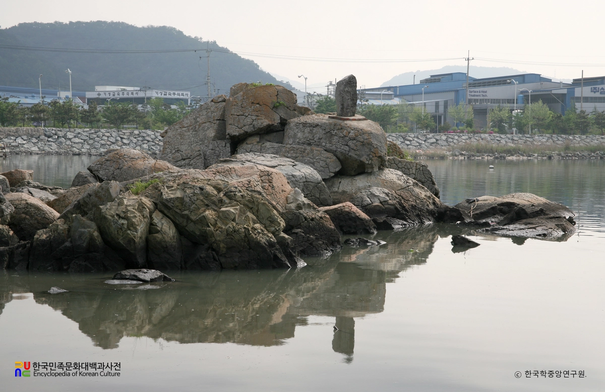 망산도 유주암 유주비각