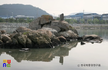 망산도 유주암 유주비각