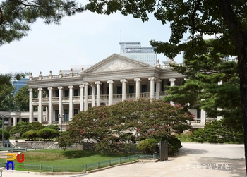 서울 덕수궁 중 석조전 정측면