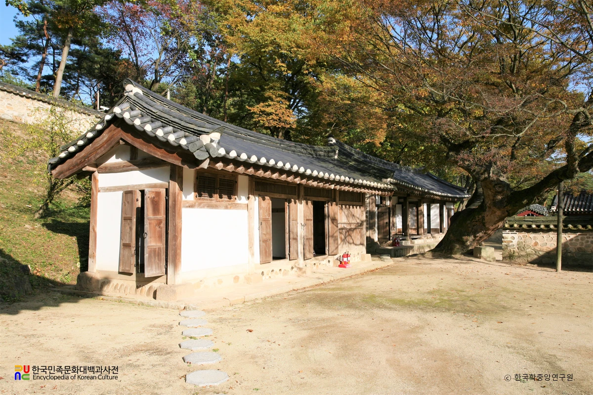 여주 조선 효종과 인선왕후 영릉 재실 제기고