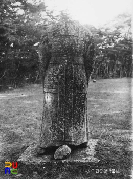 경주 신라 성덕왕릉 무인석 후면