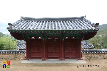김해 신산서원 지숙문 후면