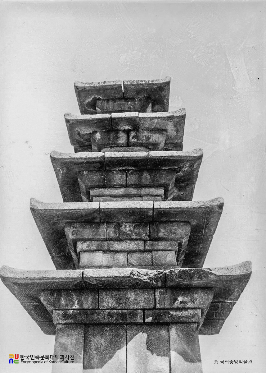 부여 정림사지 오층석탑 탑신부