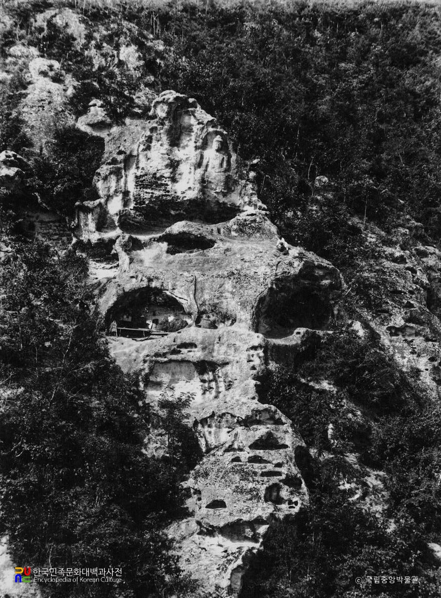 경주 골굴암 마애여래좌상 전경