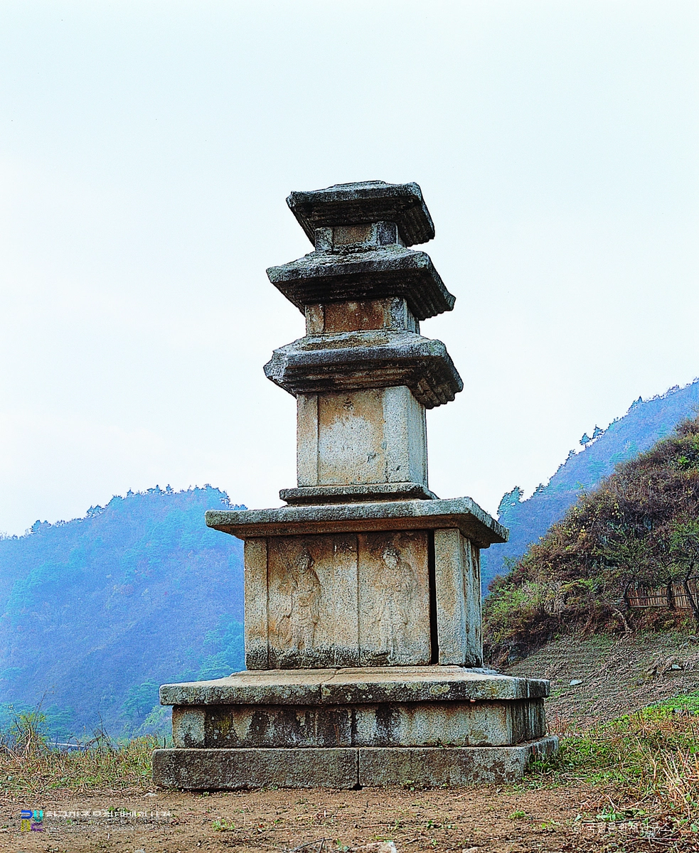 금강산 장연사 삼층석탑
