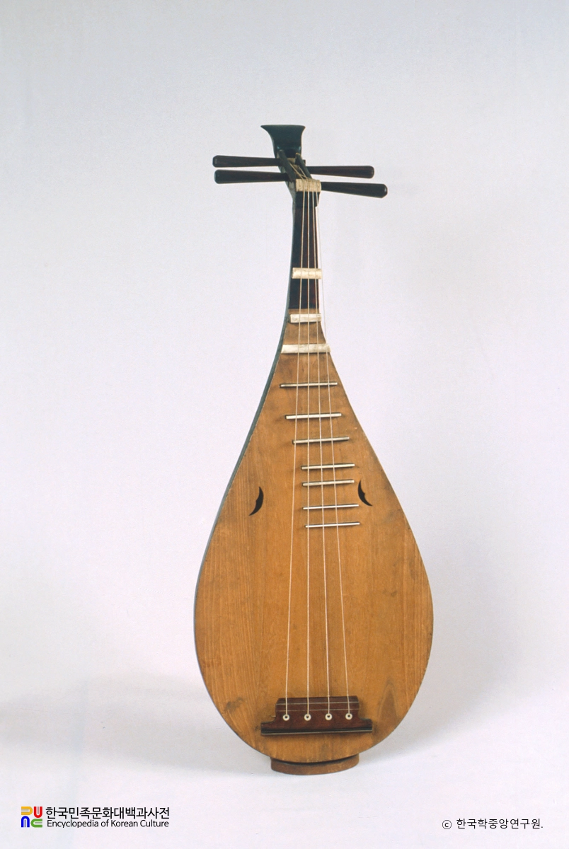 향비파(당비파)