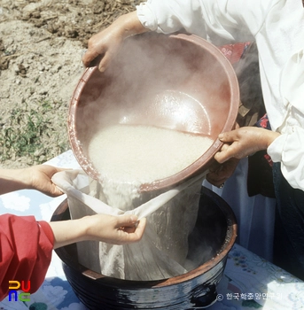 엿 만들기 2 / 엿밥 거르기