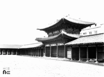 서울 경복궁 근정문 및 행각 중 후측면