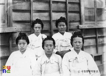 황해도 안악군 여인들의 모습