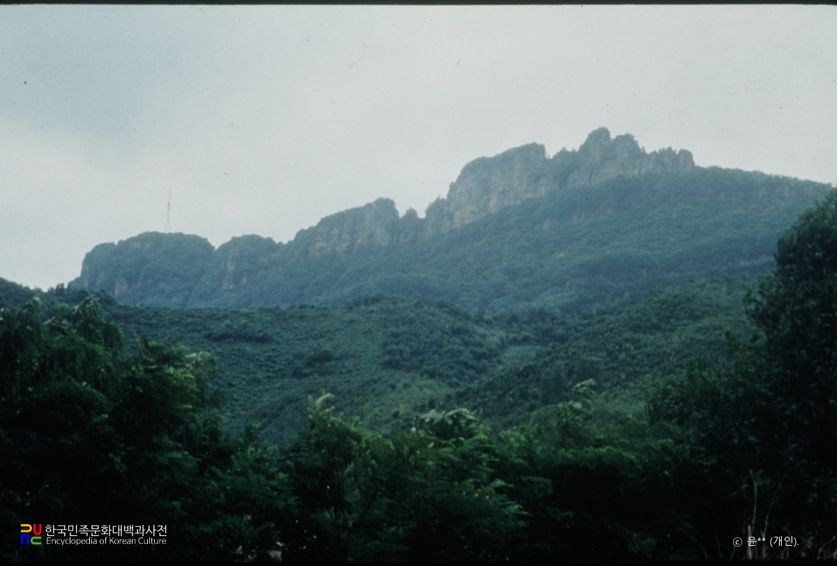 중국 오녀산성 전경