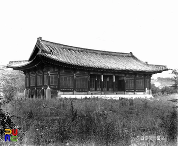 서울 경복궁 만경전 정면