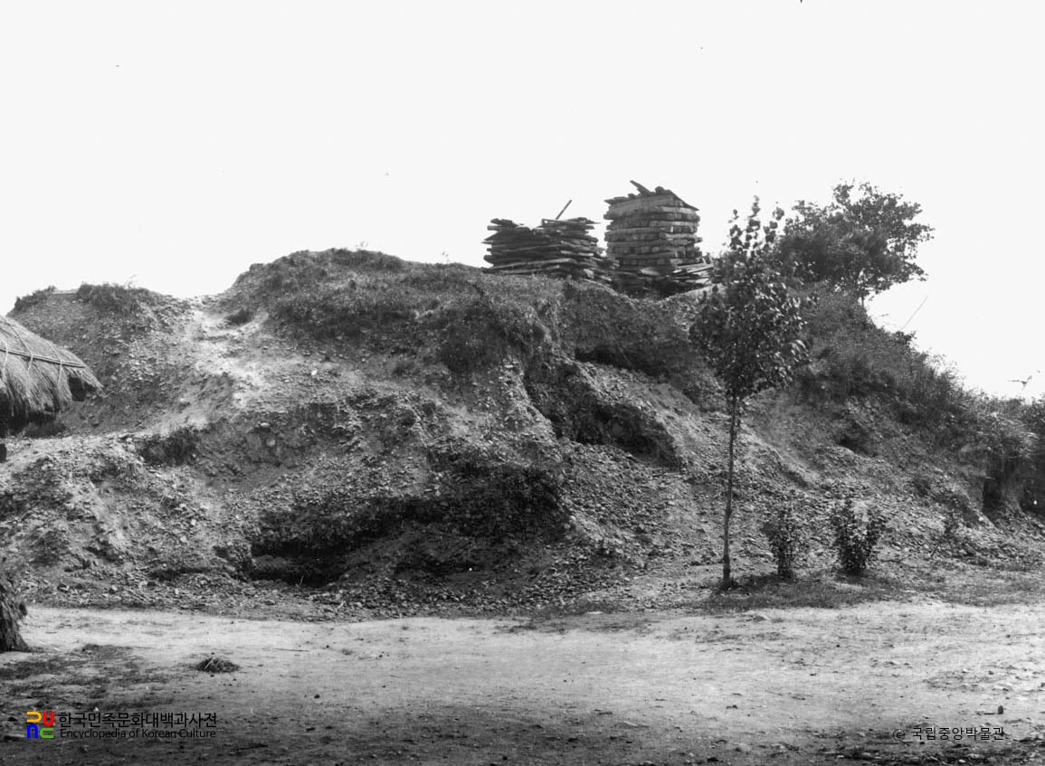 경북 경주 금관총 전경