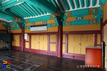 창원 창원향교 중 명륜당 내부