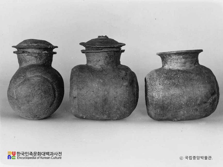 경북 경주 금령총 출토 유개장군