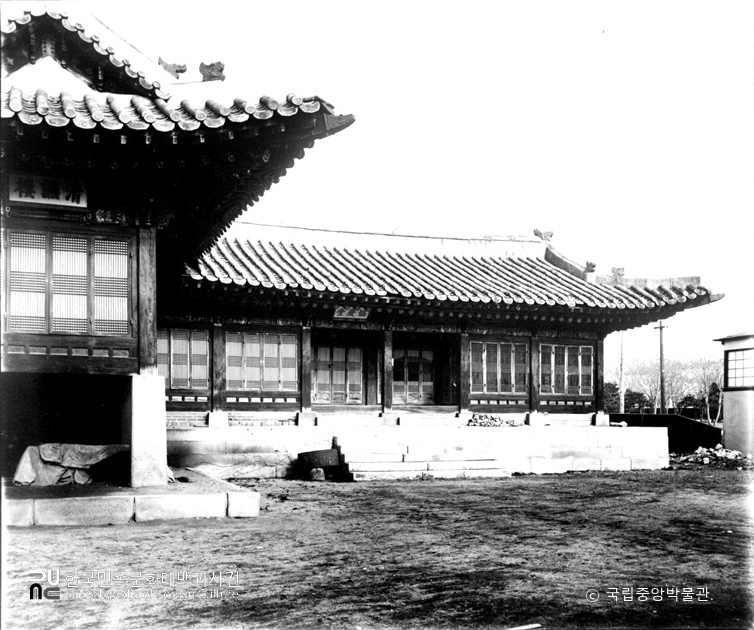 서울 경복궁 자경전 중 협경당과 청연루