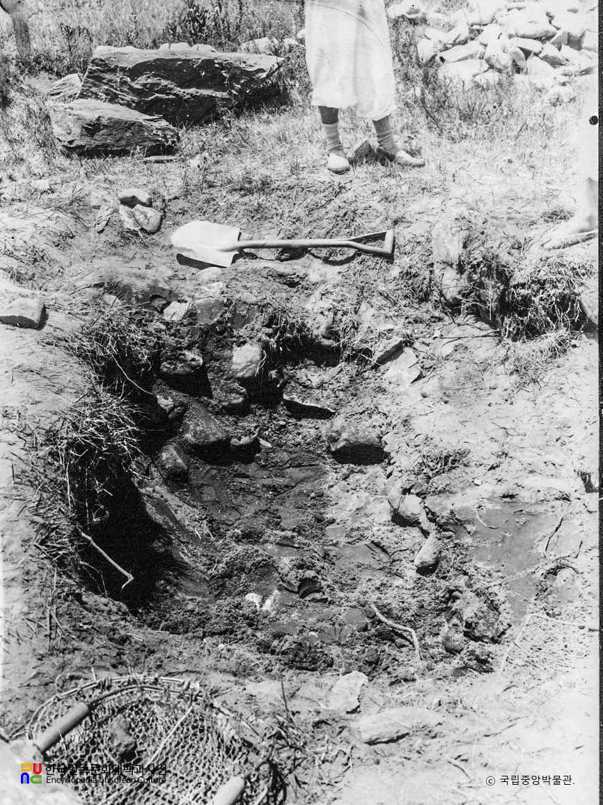 춘천 천전리 고인돌 발굴 상황