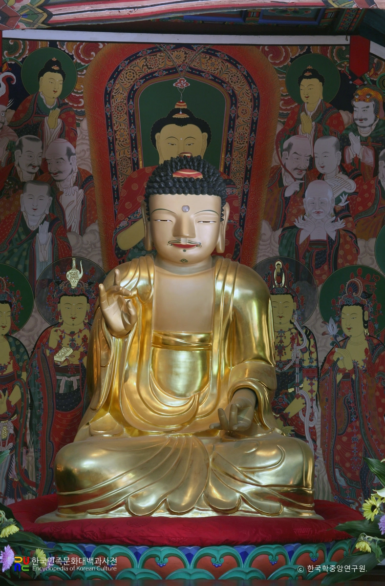 범어사 미륵전 목조여래좌상