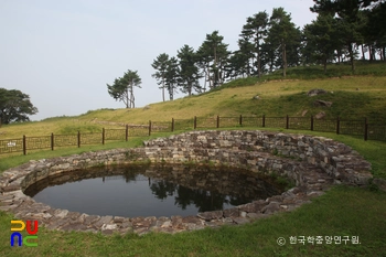 거제 둔덕기성 중 집수지