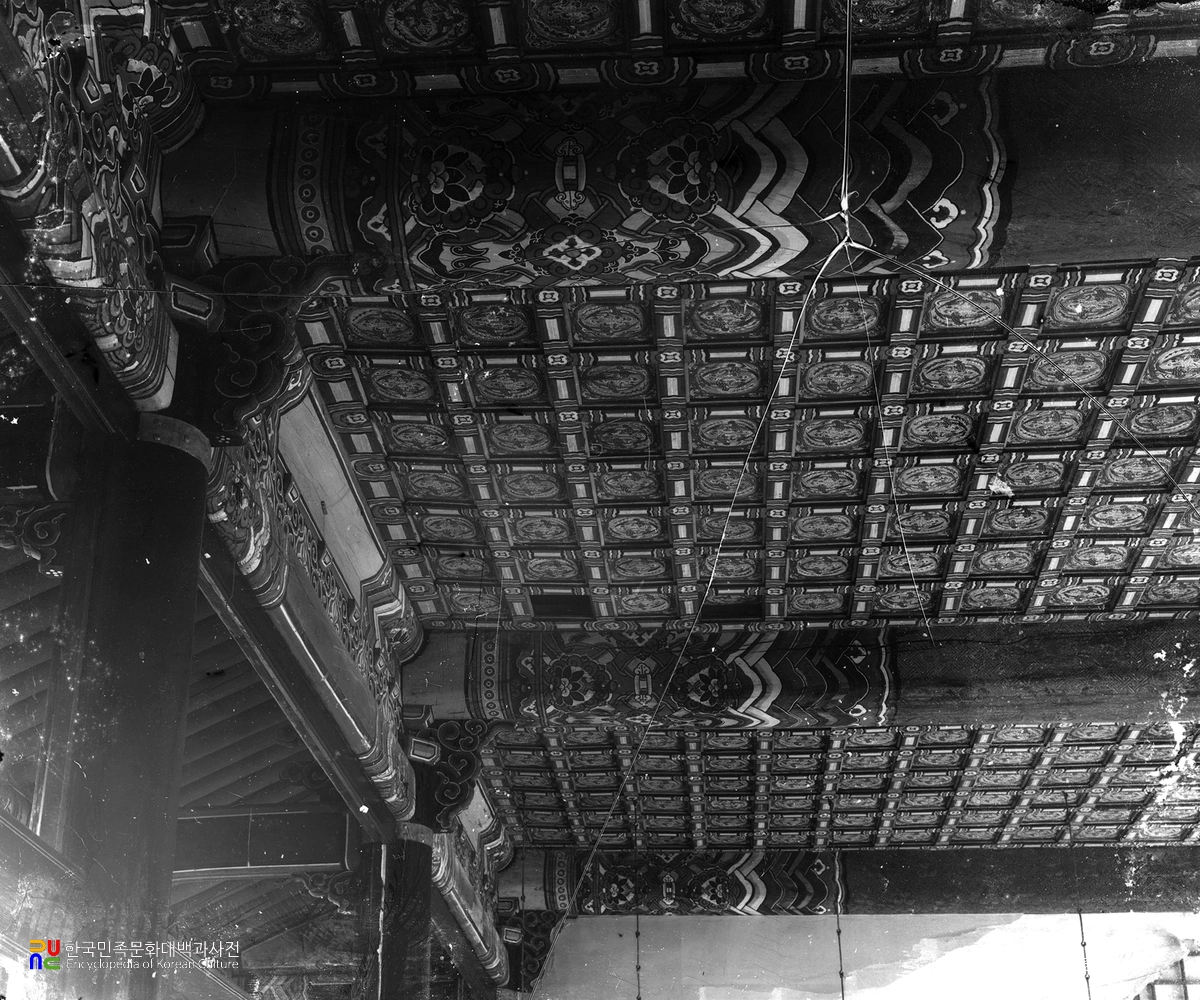 서울 경복궁 교태전 대청 천장