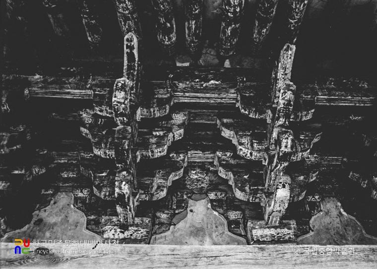 화순 쌍봉사 대웅전 외부 공포 정면