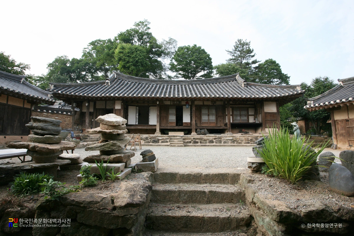 보성 이정래 고택 안채 정면