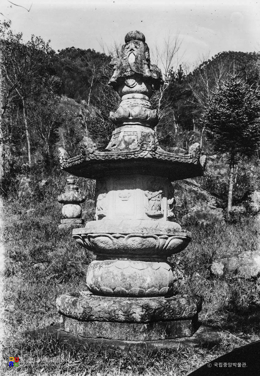 구례 연곡사 소요대사탑 정측면