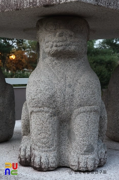 함안 주리사지 사자석탑의 사사자