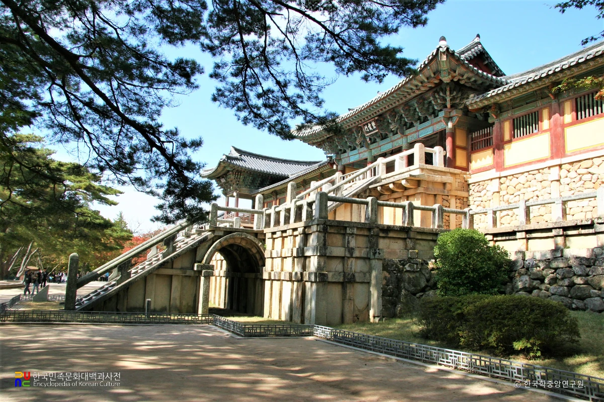 경주 불국사 청운교 및 백운교 좌측면