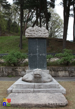 합천 해인사 홍제암 사명대사탑 및 석장비 중 석장비 전경