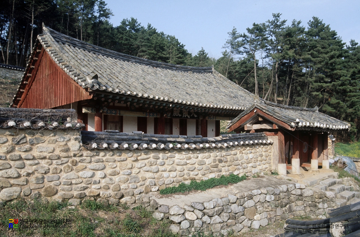 부안향교 대성전 전경