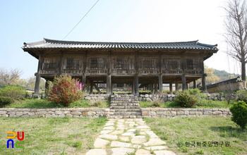 예천 용궁향교 세심루 정면
