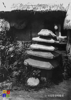 부여 금암리 오층석탑