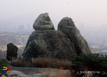 서울 선바위 전경