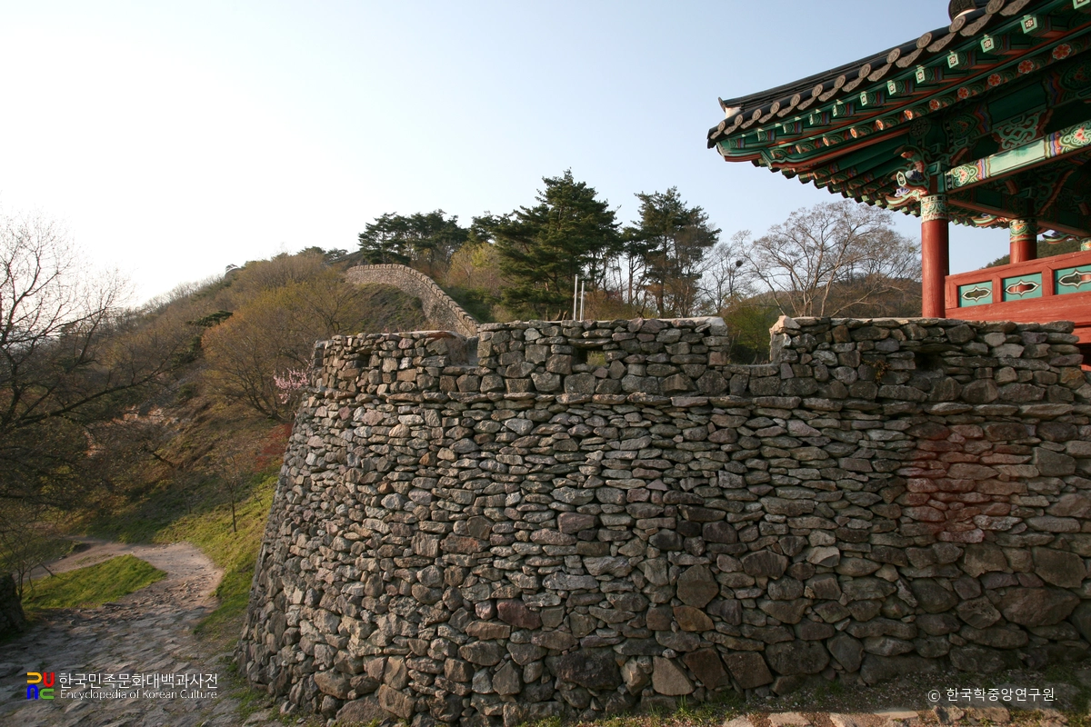 담양 금성산성 성벽