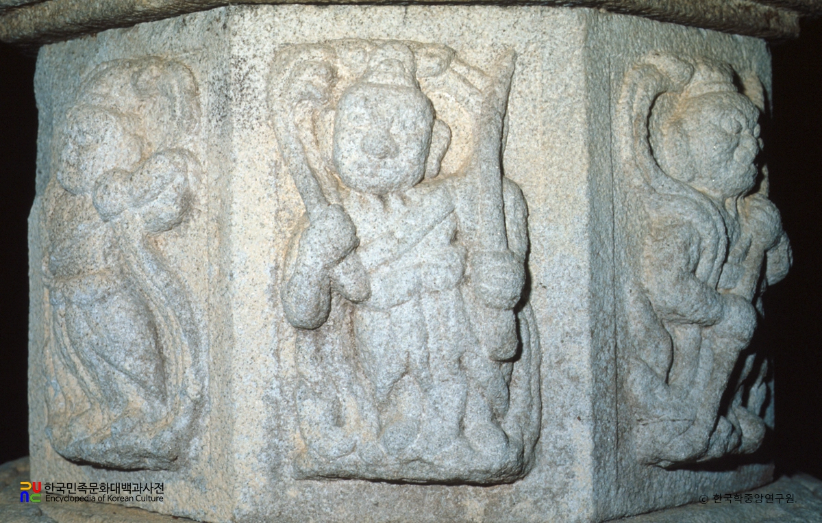 구례 연곡사 소요대사탑 중 탑신 팔부신장