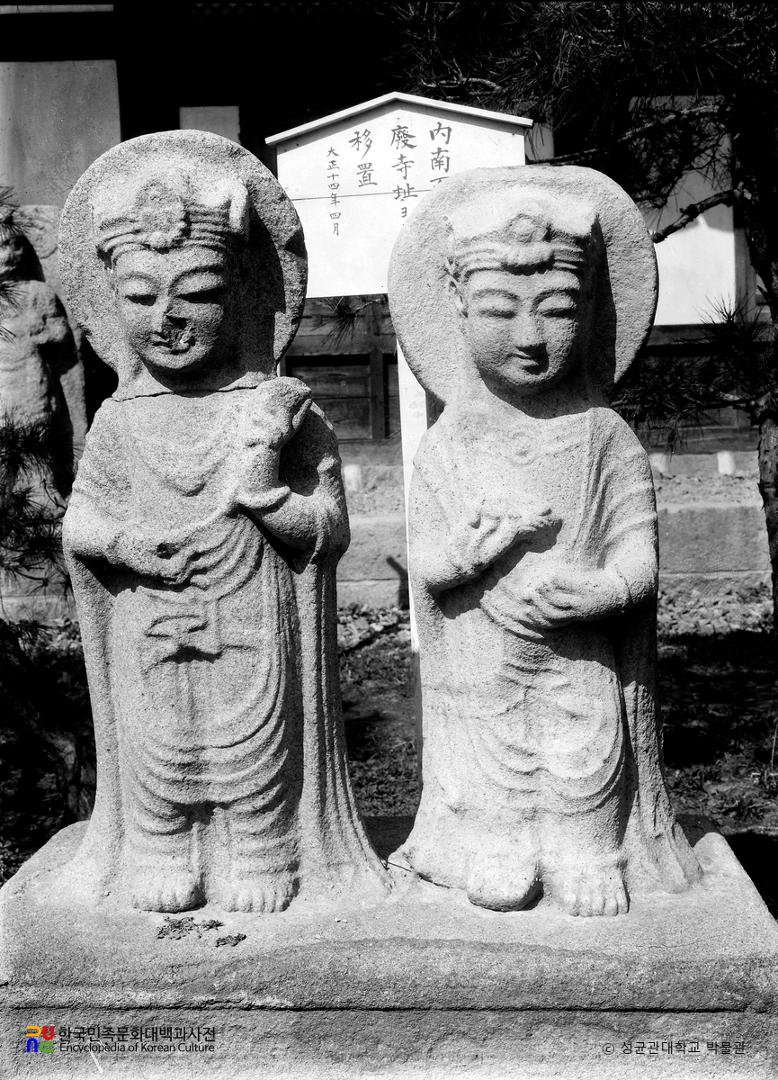 경주 남산 삼화령 석조삼존불 협시보살
