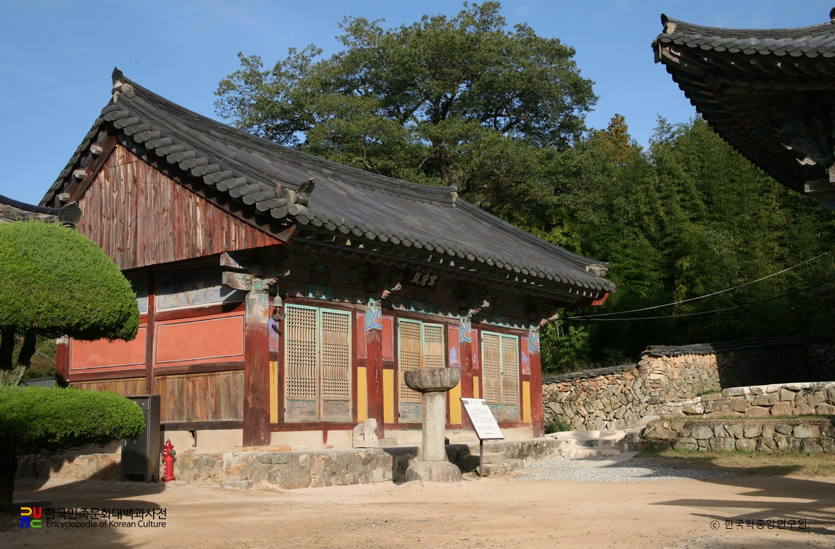 기장 장안사 명부전 측면