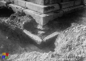 부여 정림사지 오층석탑 기단부